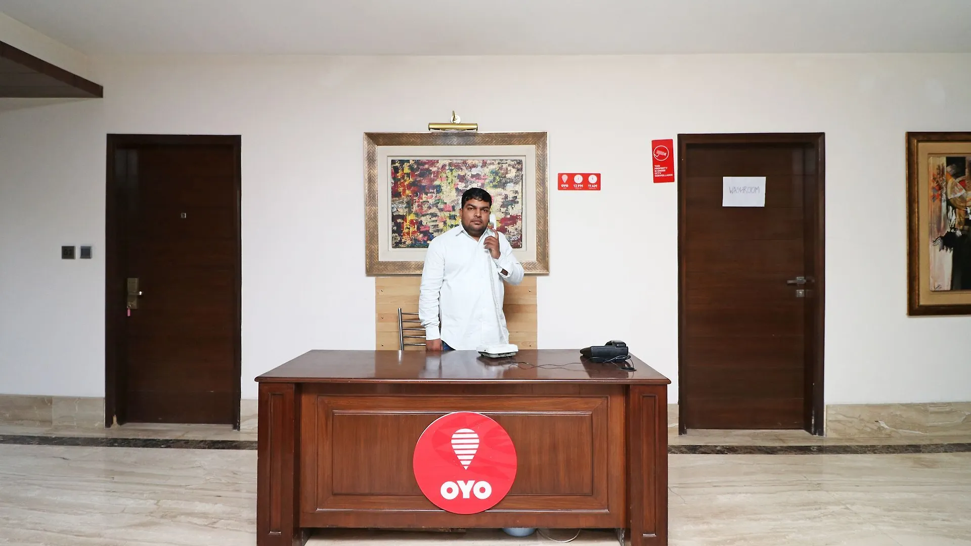 ホテル Oyo 10273 Ryan Residency グルガウン